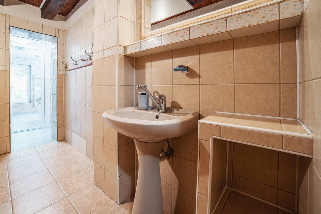 Kúpeľňa bez toalety, Chata Slovakia č. 1, Dolná Lehota