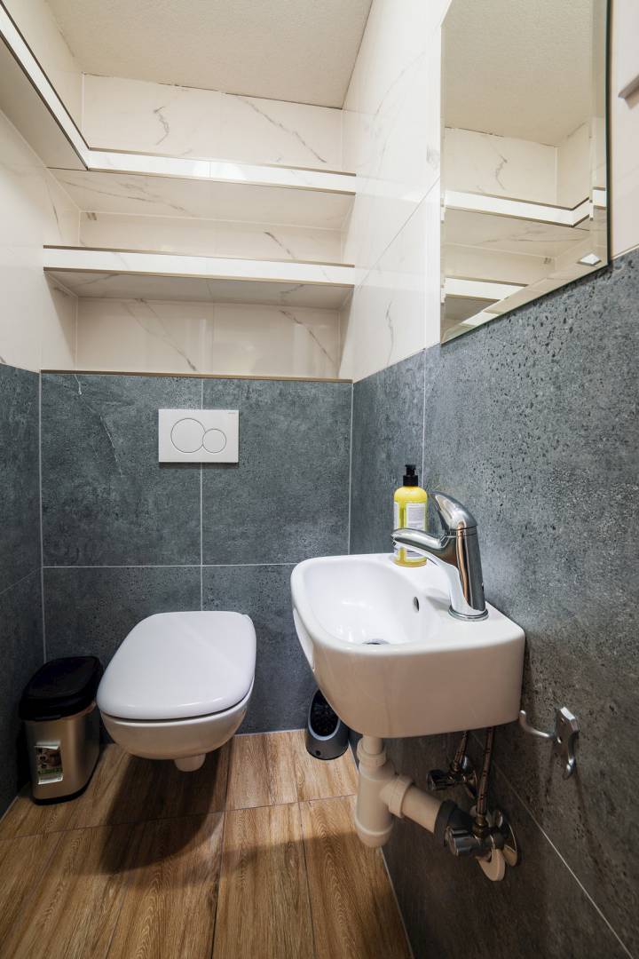 Samostatná toaleta, Chata Slovakia č. 1, Dolná Lehota