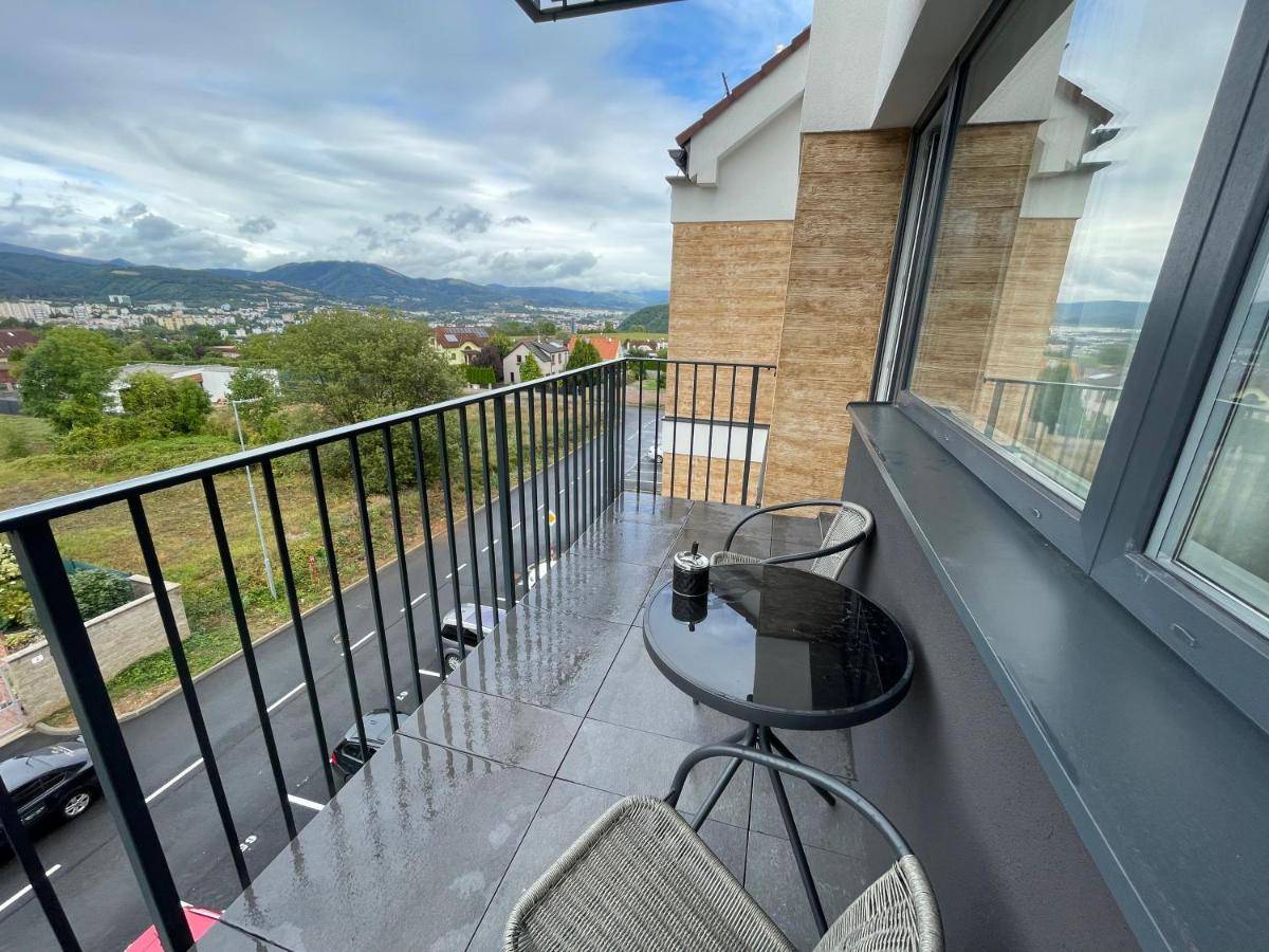 Balkón, Apartmán s výhľadom na hory, Banská Bystrica
