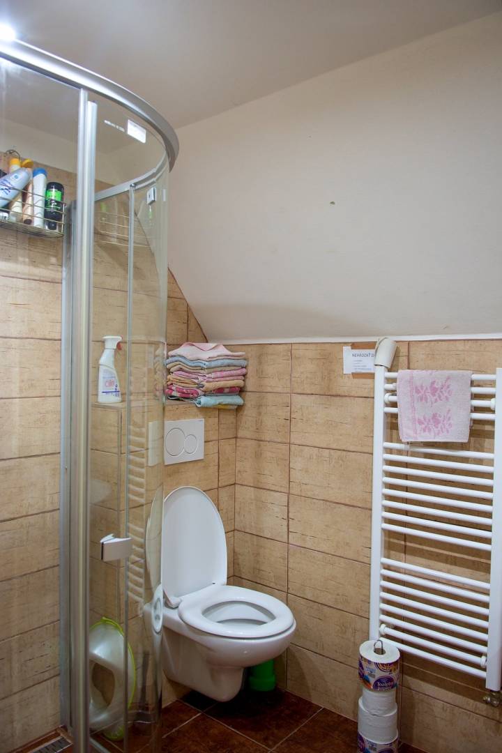 Kúpeľňa s toaletou, Chata SILVIA Jasenská dolina, Belá - Dulice