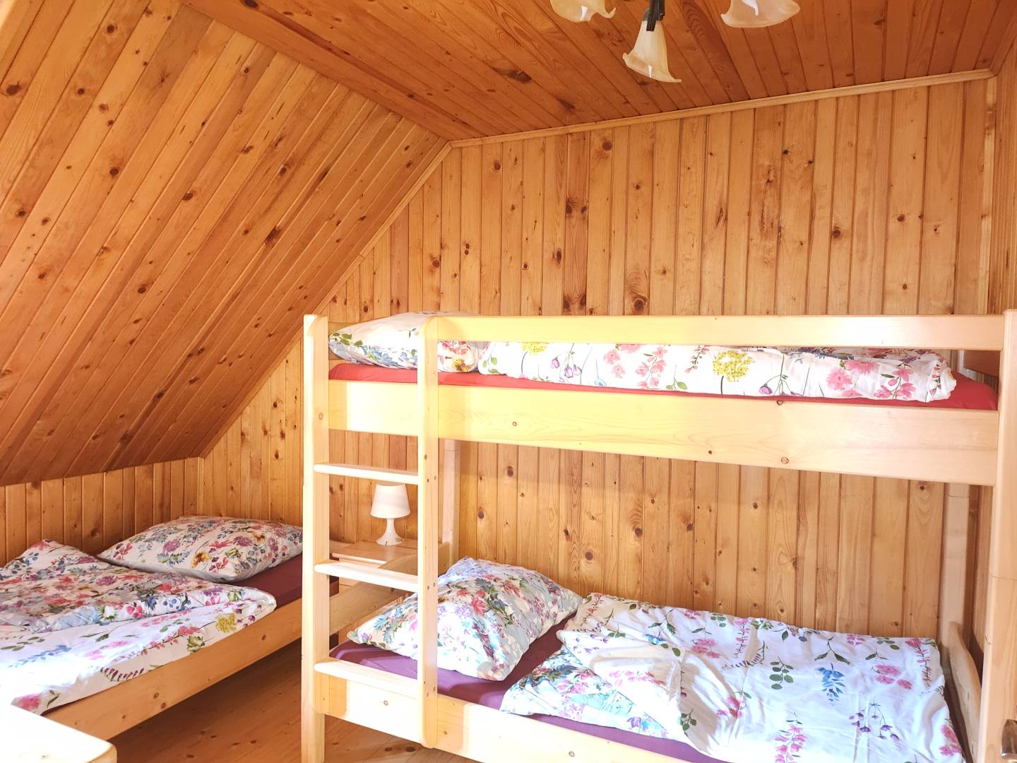 Spálňa, Drevenica Pri zvonici, Zázrivá