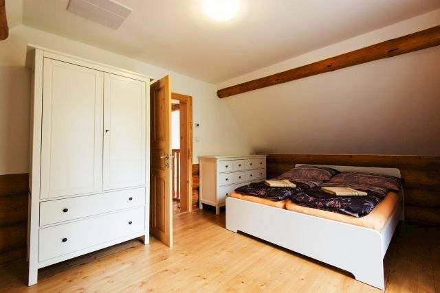 Spálňa, Zrub Tále, Bystrá