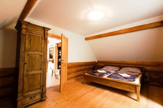 Spálňa, Zrub Tále, Bystrá