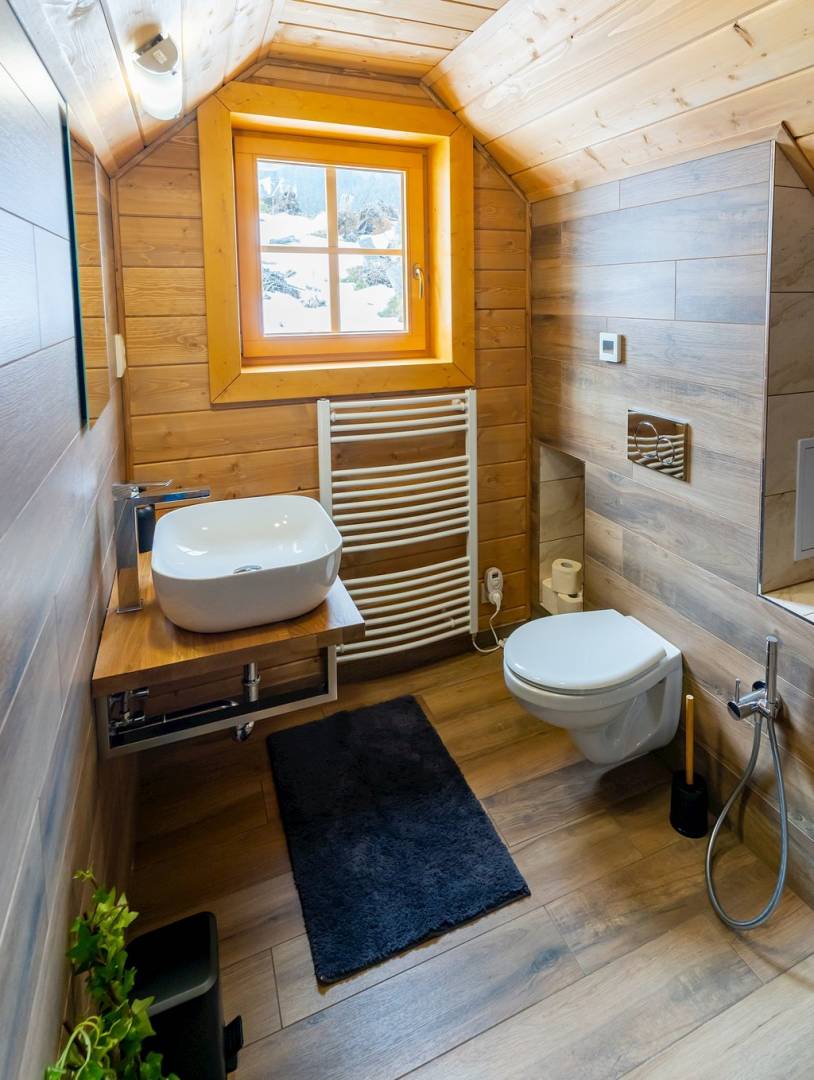 Kúpeľňa s toaletou, Chalúpka na Lúke, Demänovská Dolina