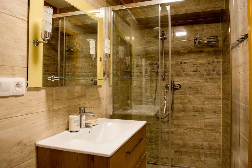 Kúpeľňa s toaletou, Chalupa pod Lyscom, Jasenská Dolina