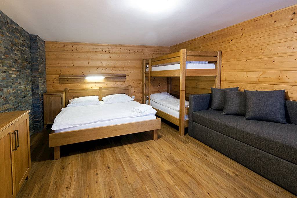 Spálňa, Chata Šuštiak, Terchová