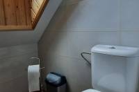 Samostatná toaleta, Chata pod Urbanovým vrchom, Čierny Balog