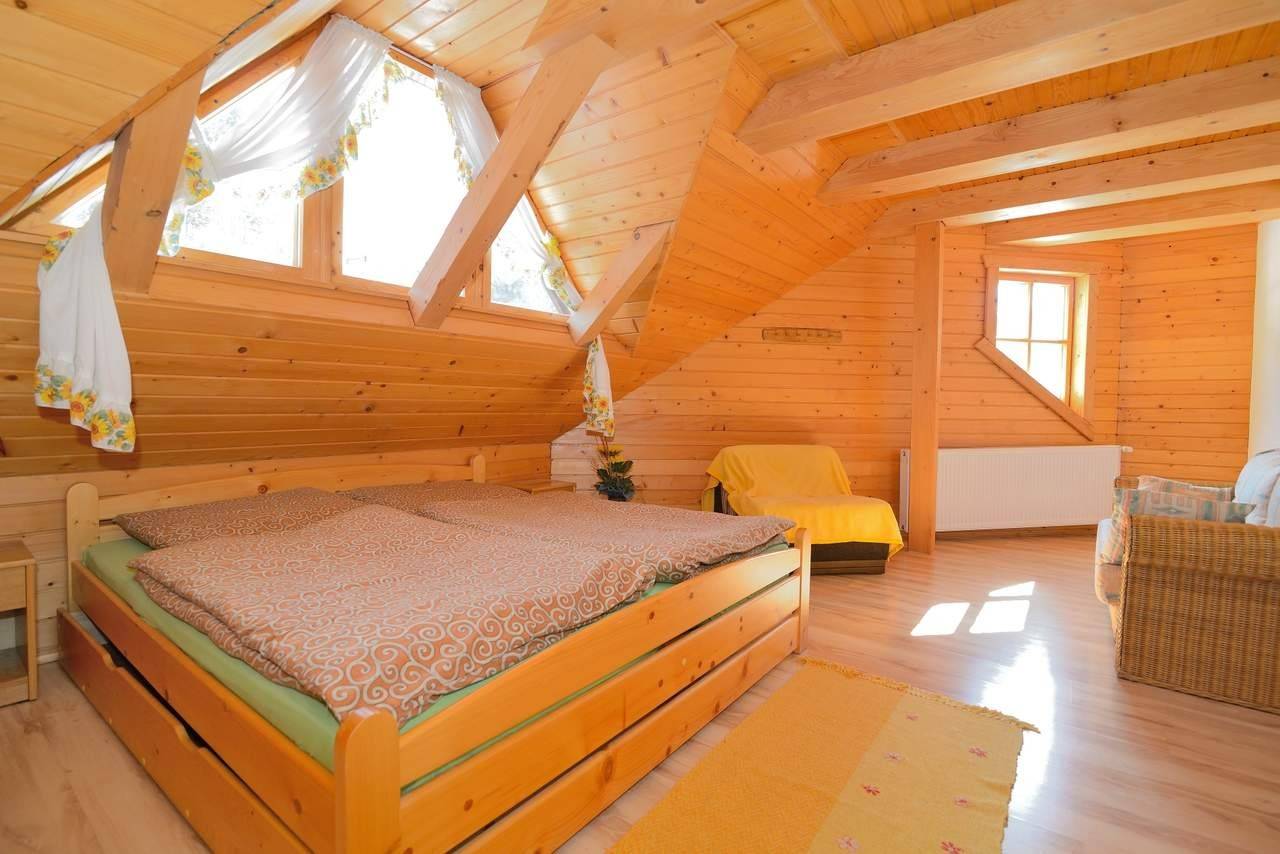 Spálňa, Chata Hajana, Kokava nad Rimavicou