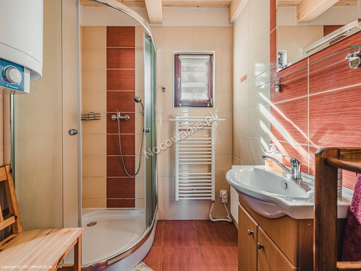 Kúpeľňa bez toalety, Drevenica Simona, Smrečany