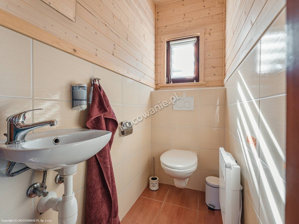 Samostatná toaleta, Drevenica Simona, Smrečany