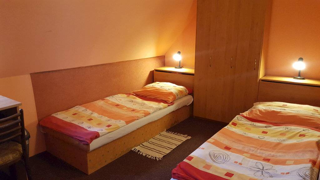 Spálňa, Chata pod lipami, Sebechleby