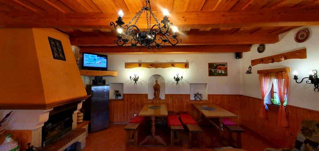 Obývačka, Chata pod lipami, Sebechleby