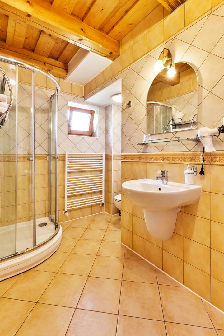 Kúpeľňa s toaletou, Chata Zinka, Mýto pod Ďumbierom