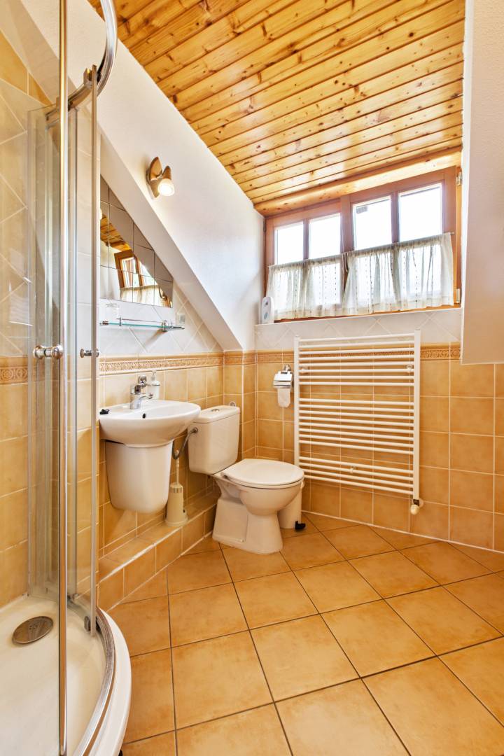 Kúpeľňa s toaletou, Chata Zinka, Mýto pod Ďumbierom