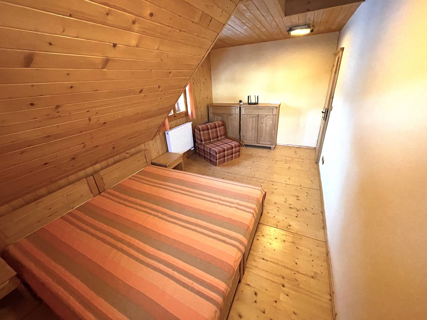 Spálňa, Chalupa pod lipou, Zázrivá