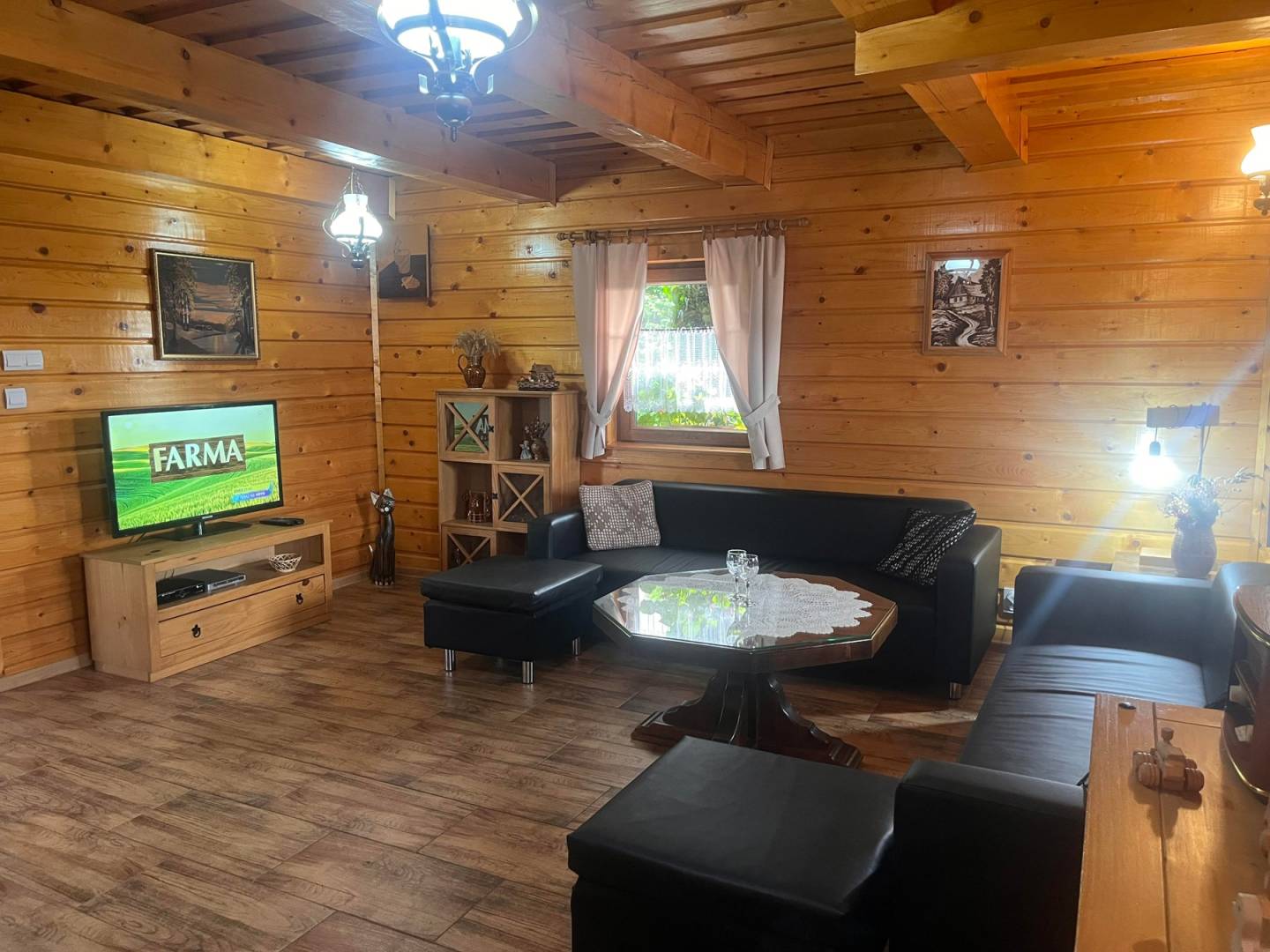 Obývačka, Drevenica na Liptove, Liptovské Sliače