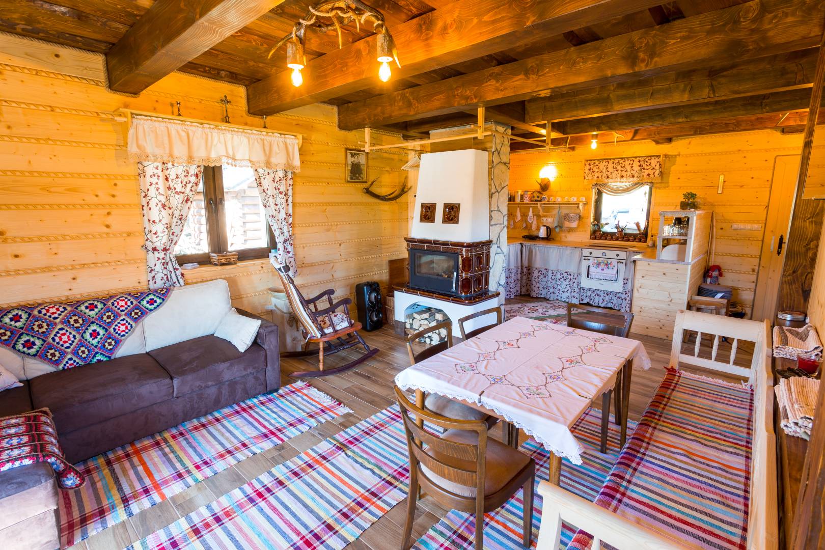 Spoločenská miestnosť, Chata Jaška, Hruštín