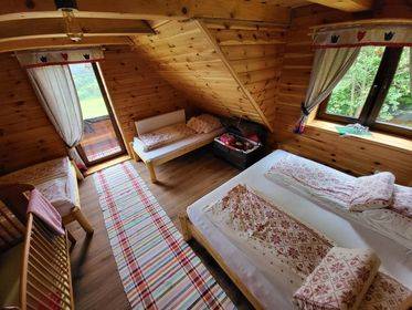 Spálňa, Chata Jaška, Hruštín