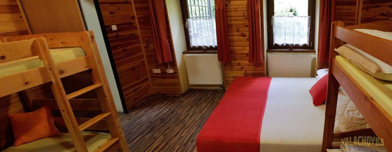 Spálňa, Chata Valachovka, Vyhne