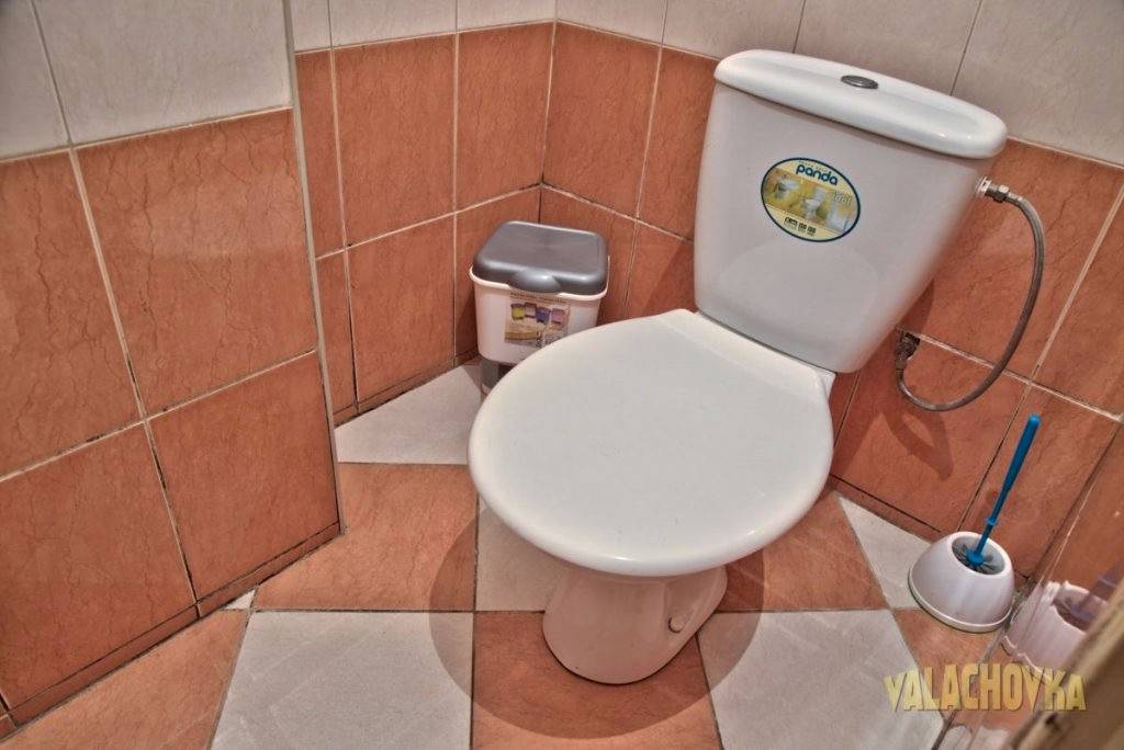 Kúpeľňa s toaletou, Chata Valachovka, Vyhne