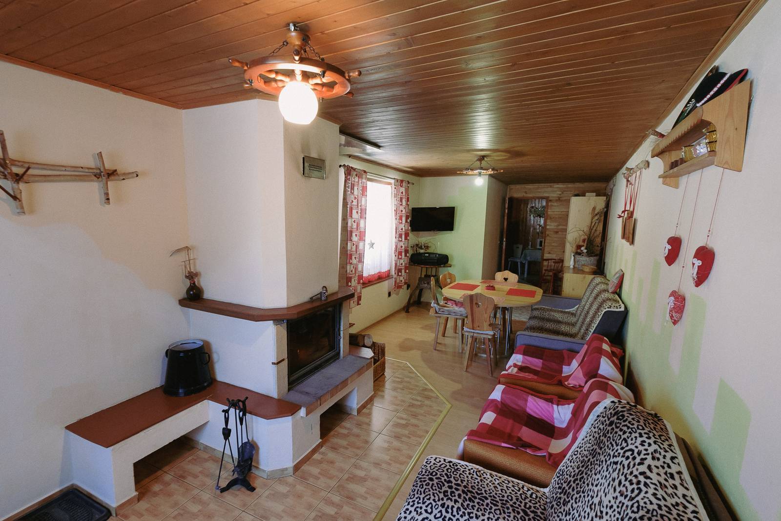 Spoločenská miestnosť, Chata pod Kýčerou, Zuberec