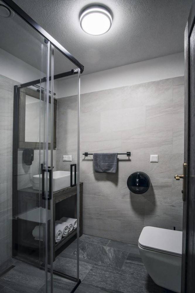 Kúpeľňa s toaletou, Domček pri jazierku, Nižná Boca