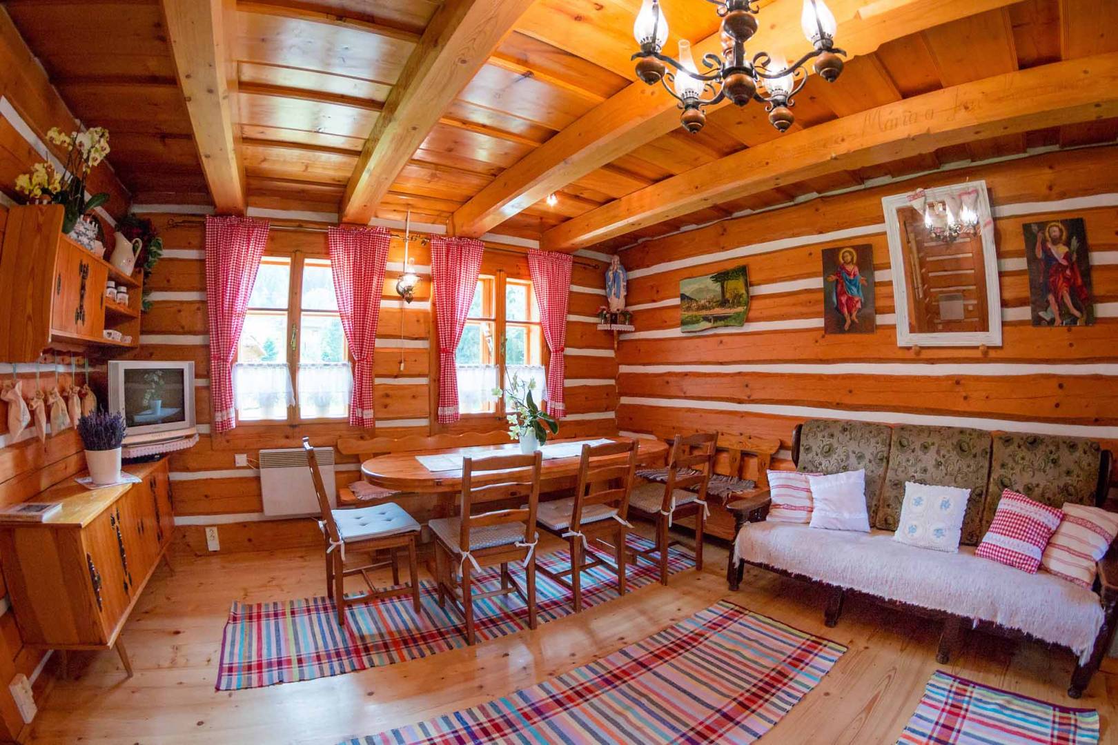 Obývačka, Goralská Drevenica, Osturňa