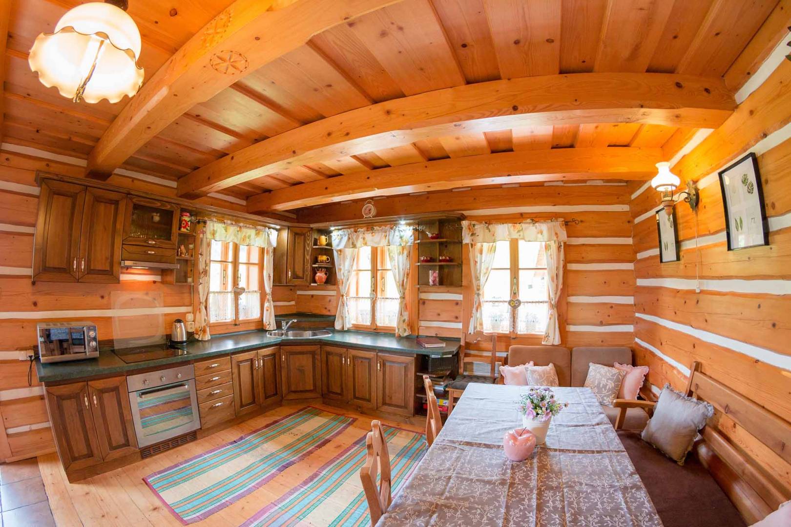 Kuchyňa, Chata nad jazierkom, Osturňa