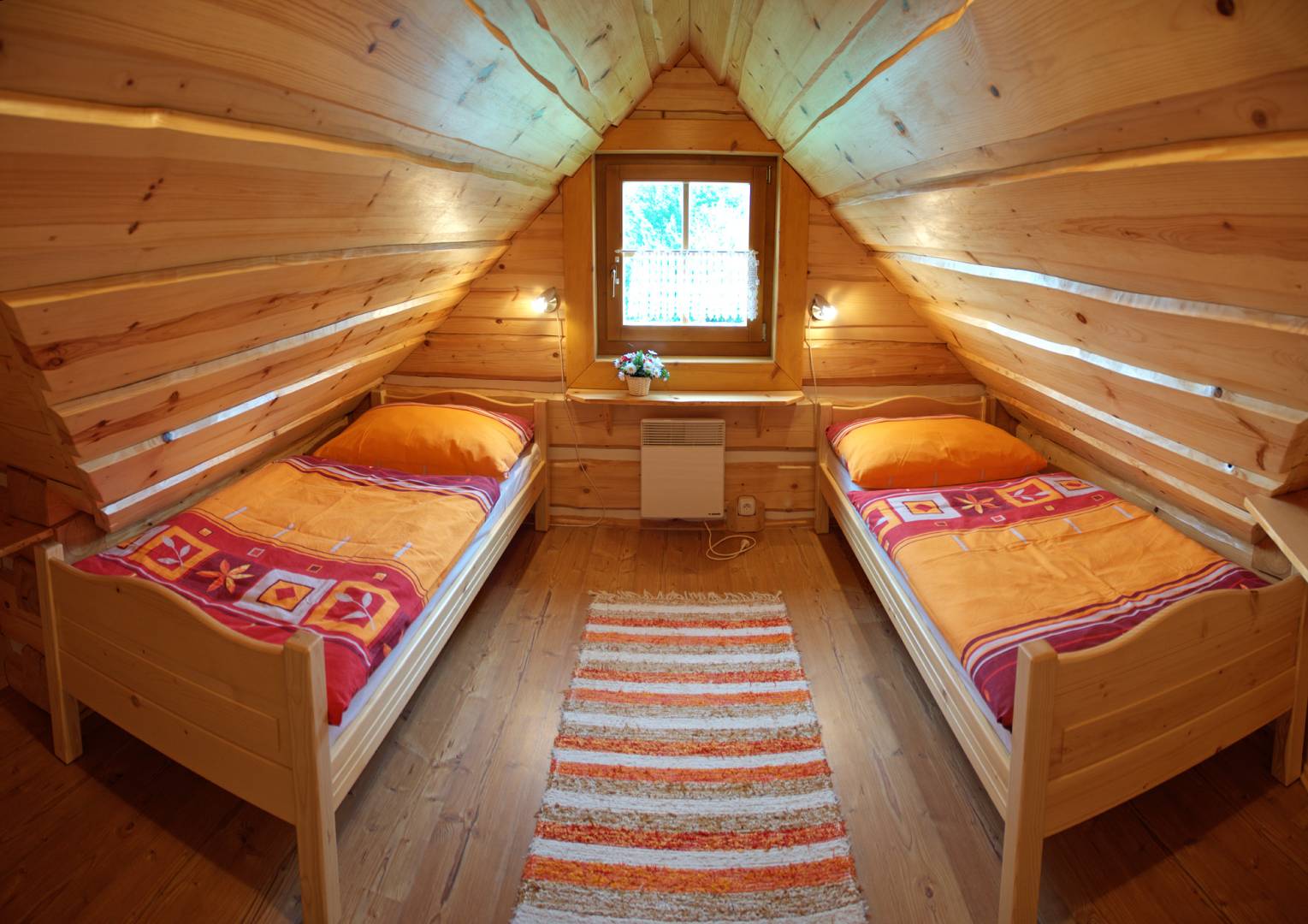 Spálňa, Chata nad jazierkom, Osturňa