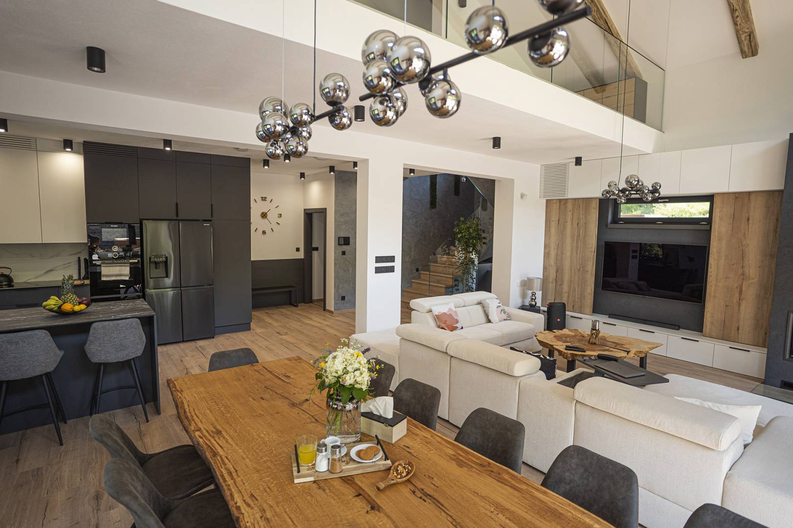 Obývačka, Villa pri rybníku STROHM, Hodruša - Hámre