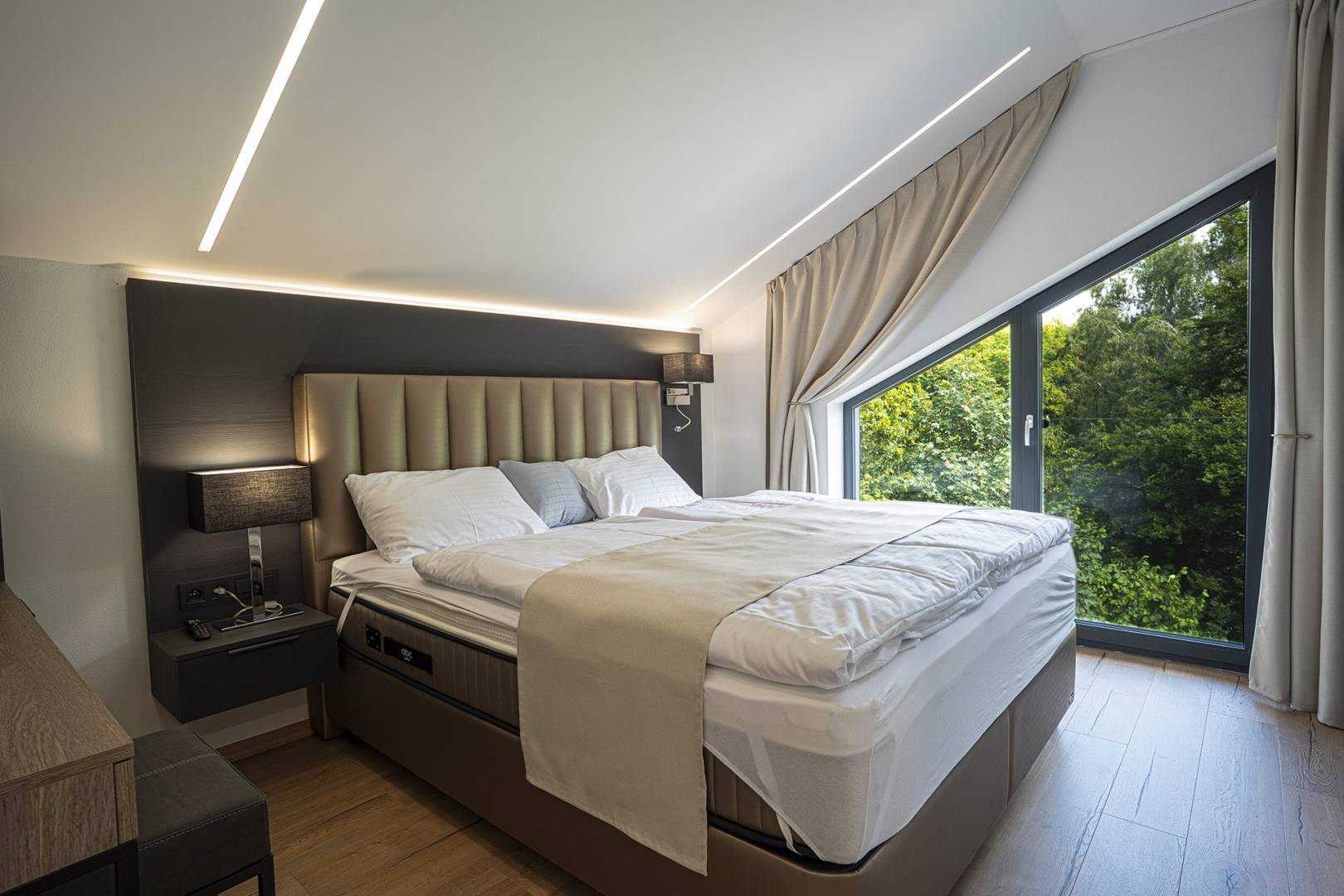 Spálňa, Villa pri rybníku STROHM, Hodruša - Hámre