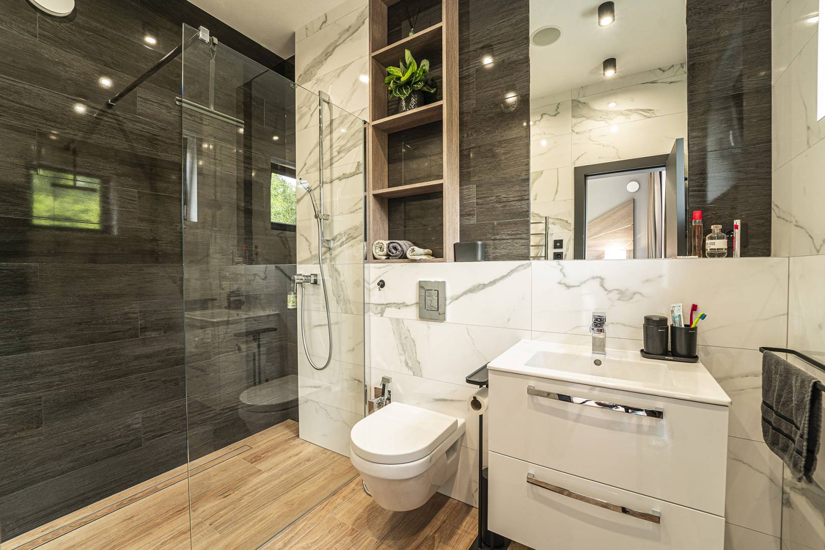 Kúpeľňa s toaletou, Villa pri rybníku STROHM, Hodruša - Hámre