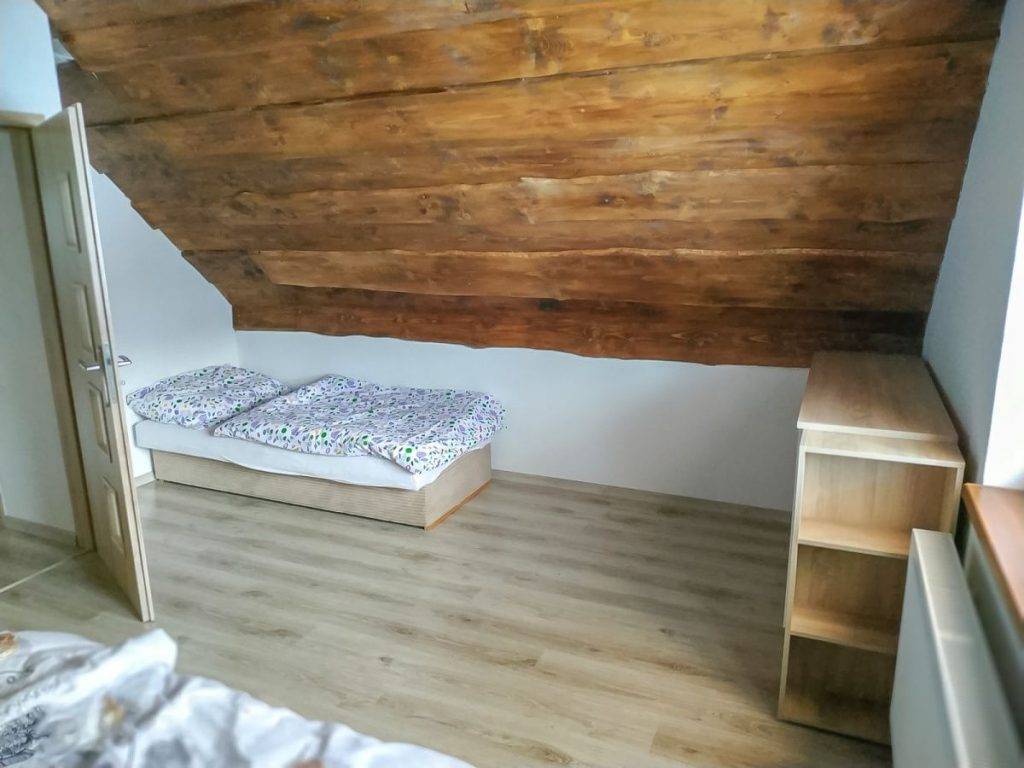 Spálňa, Chata pod lipou, Bobrovník