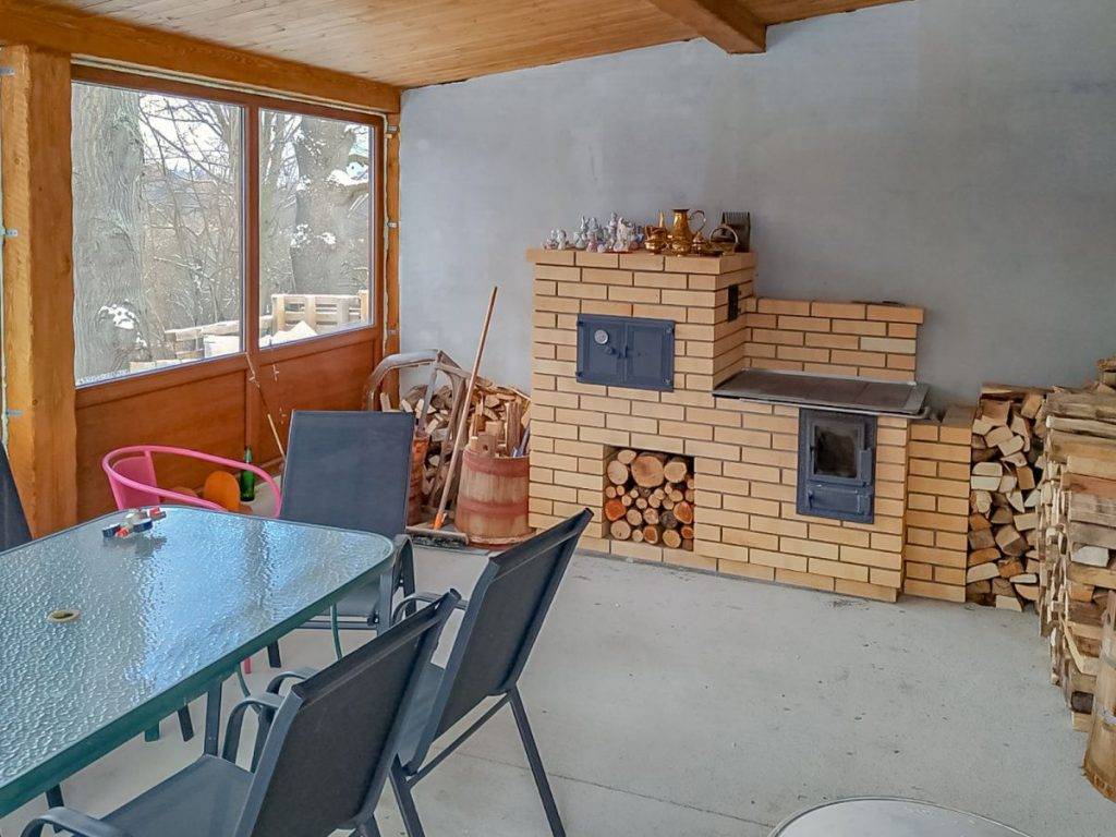 Terasa, Chata pod lipou, Bobrovník