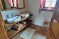 Kúpeľňa s toaletou, Bačova drevenica, Liptovský Ján