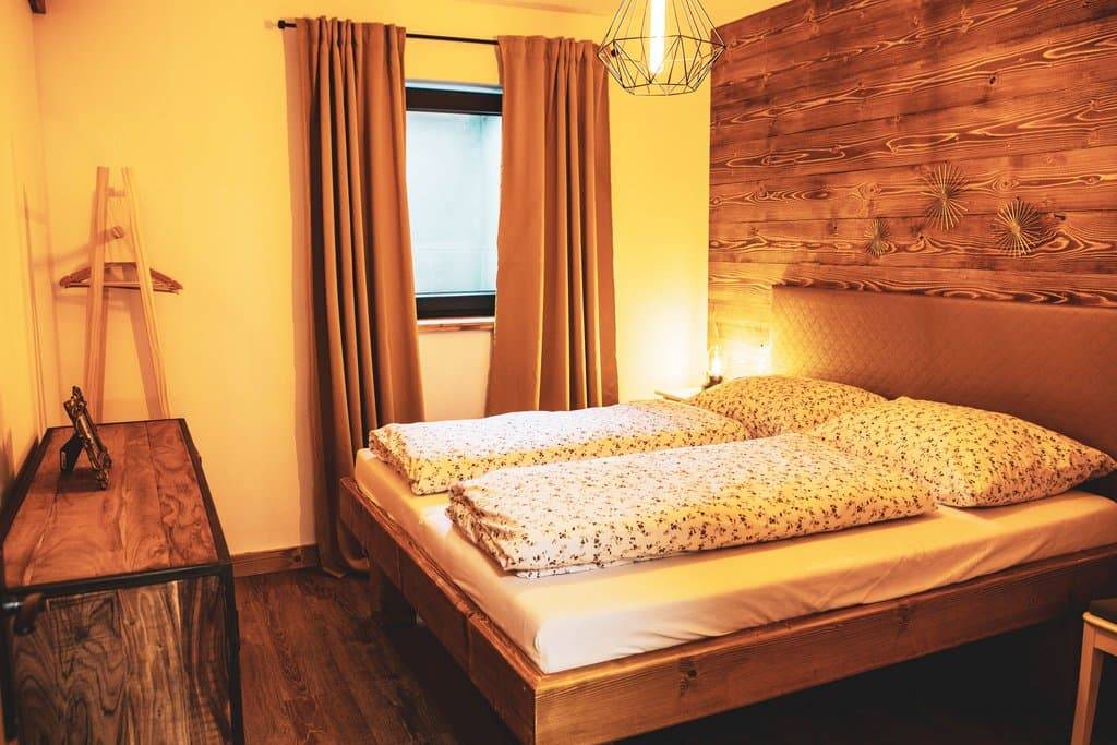 Spálňa, Chata Tirolka, Oščadnica