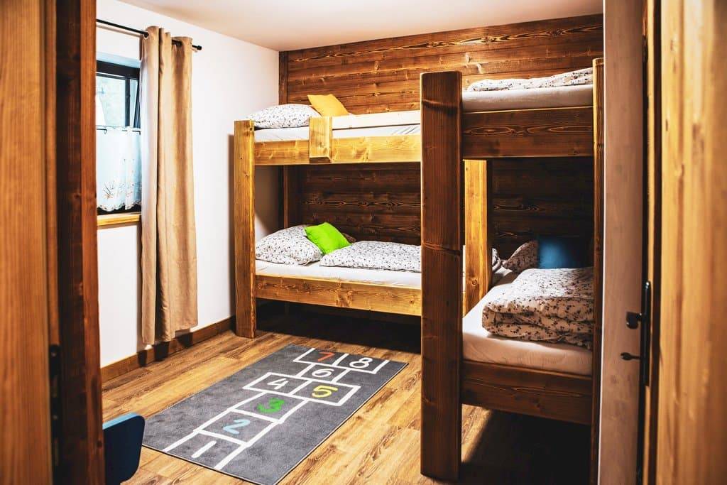 Spálňa, Chata Tirolka, Oščadnica