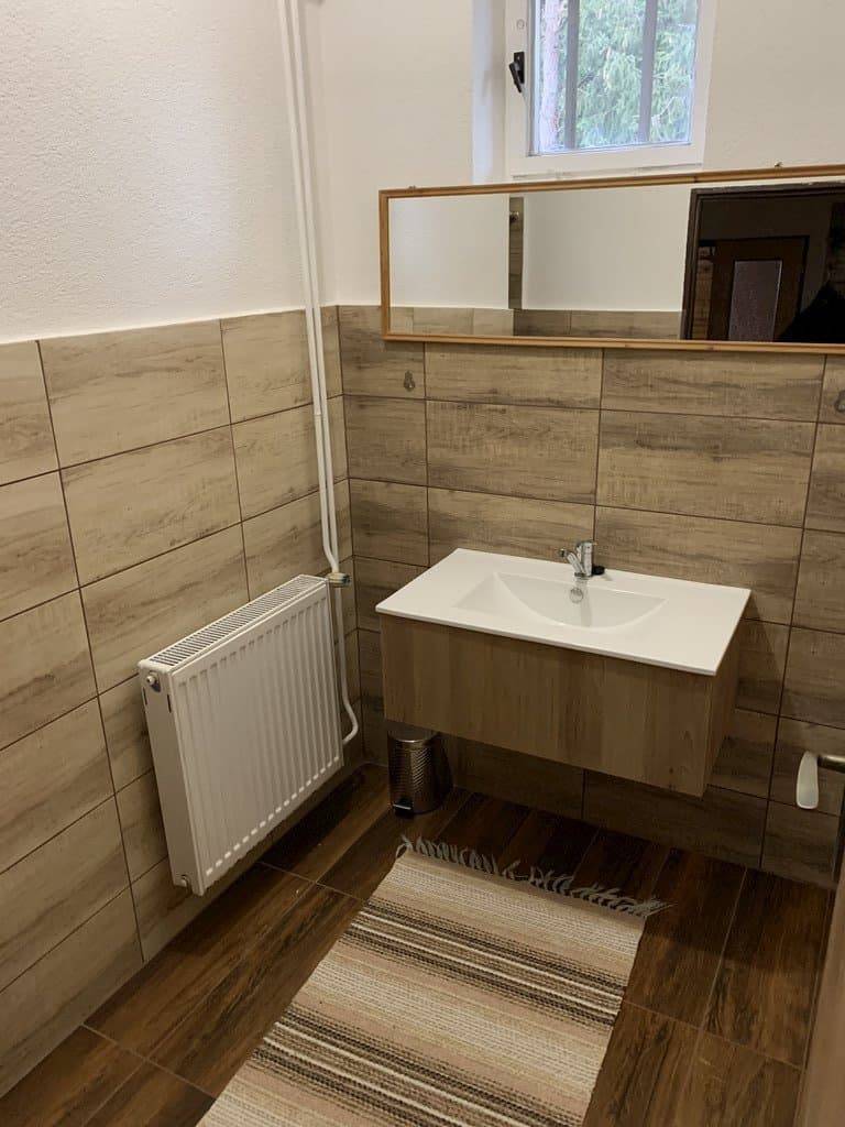 Samostatná toaleta, Chata Astrička, Stará Lesná