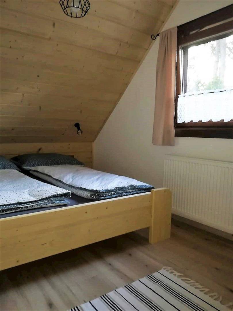 Spálňa, Chalúpka pod Tatrami, Stará Lesná