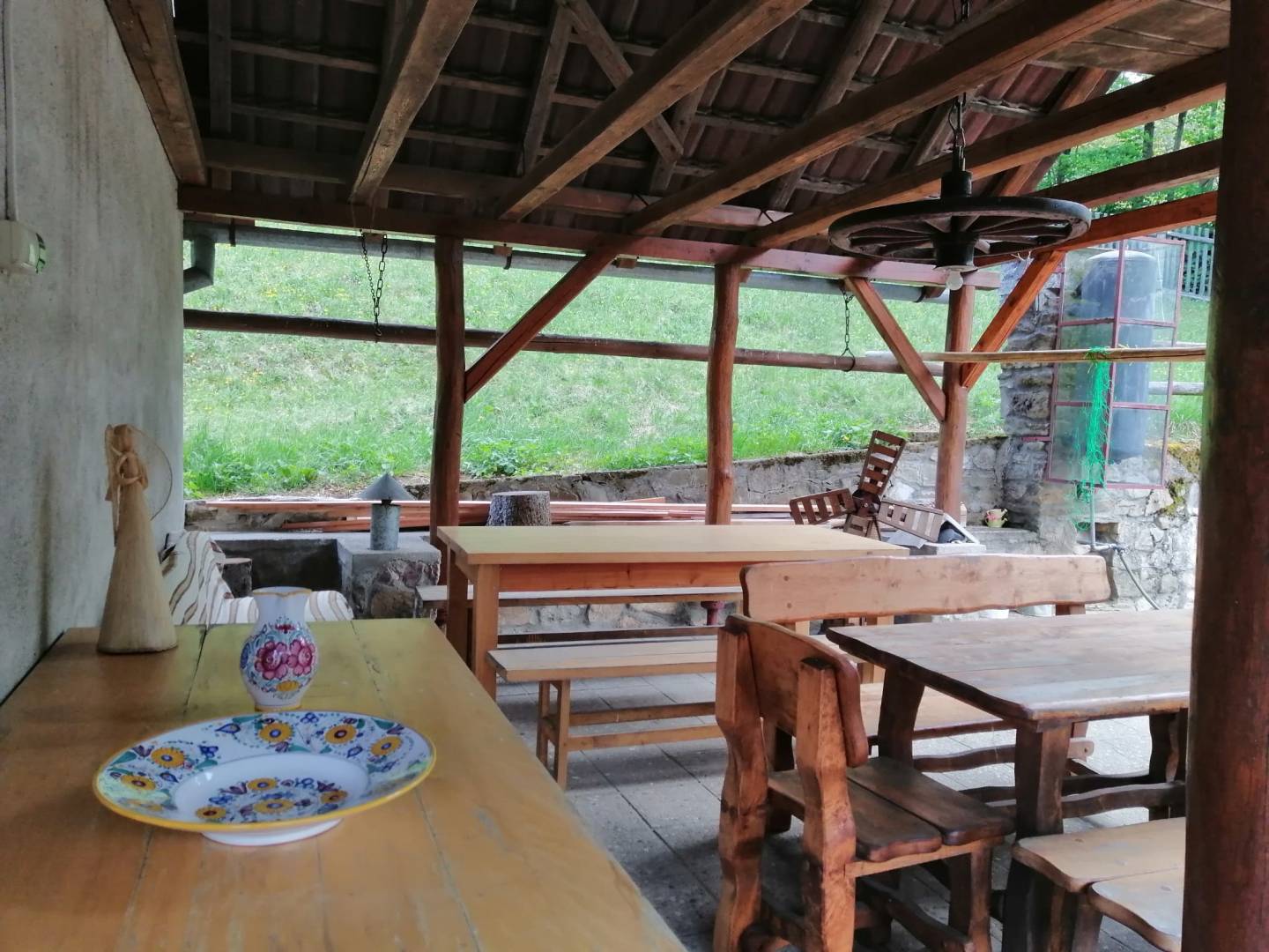 Terasa, Batikova chalupa, Priepasné