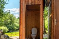 Samostatná toaleta, Mobilný domček na brehu Liptovskej Mary, Liptovská Sielnica