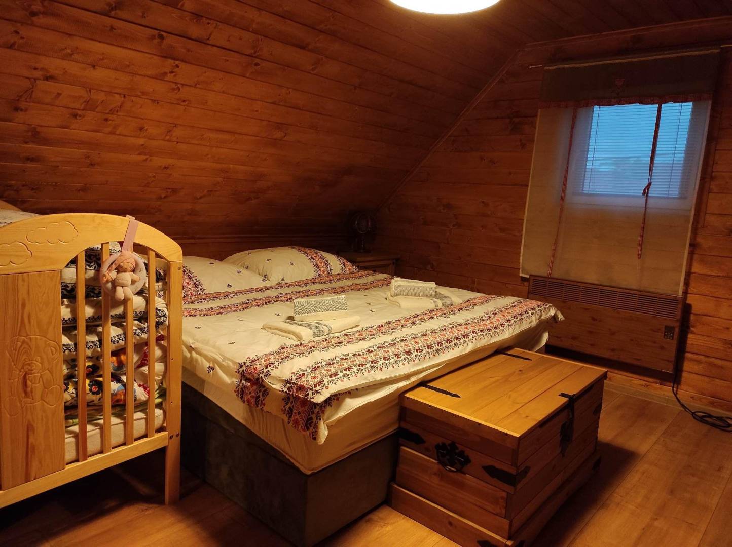 Spálňa, Drevená Chalúpka, Šumiac