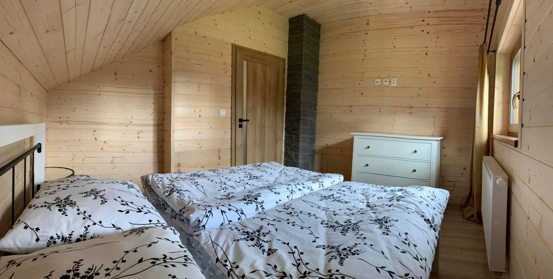 Spálňa, Chata Simona, Oravská Jasenica