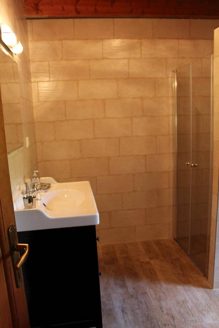 Kúpeľňa s toaletou, Chalupa pod lipou, Hodruša - Hámre