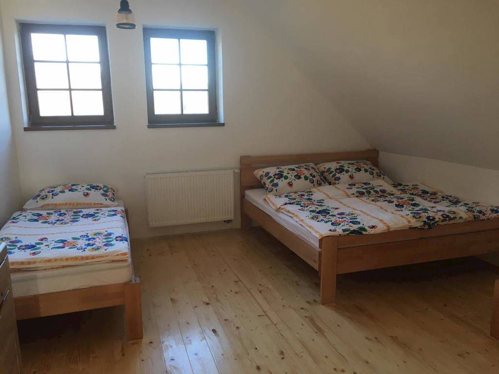 Spálňa, Chalupa pod lesom, Hodruša - Hámre