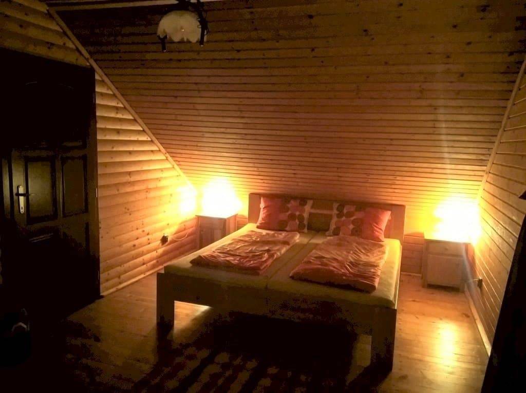 Spálňa, Rozprávkový zrub, Dúbrava