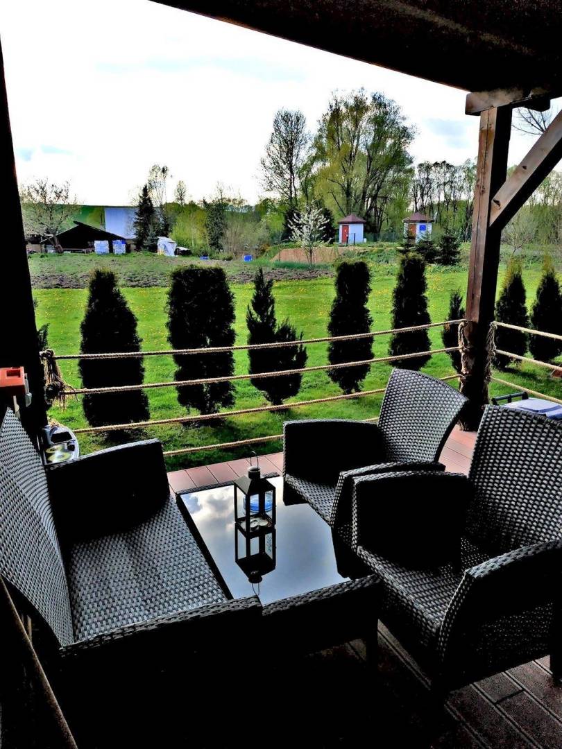 Terasa, Rozprávkový zrub, Dúbrava