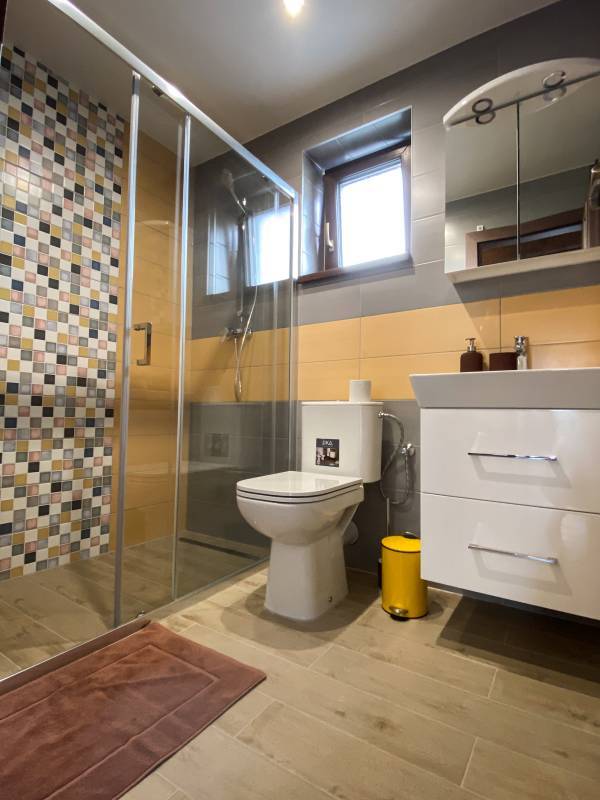 Kúpeľňa s toaletou, Chata Bratka, Detvianska Huta