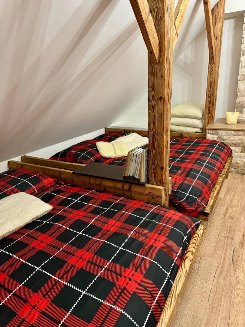 Spálňa, Chata Tabia, Ostrý Grúň