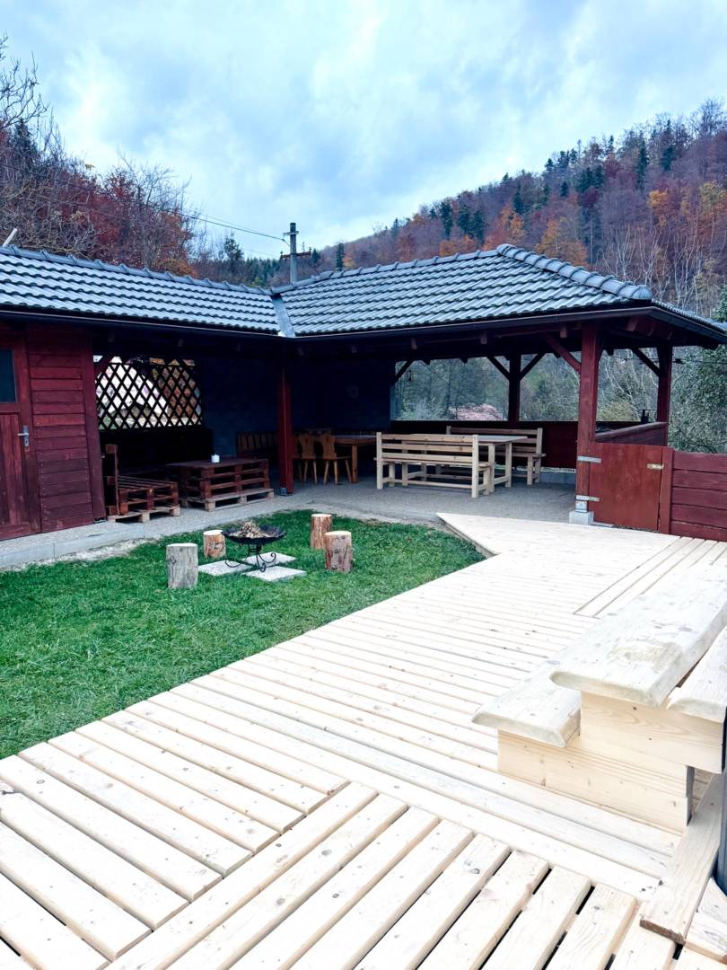 Terasa, Chata Tabia, Ostrý Grúň